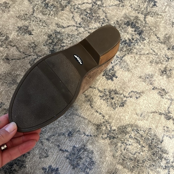 Dr. Scholl booties - Picture 3 of 8